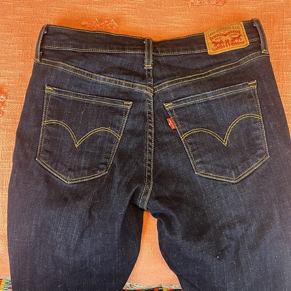 Levi's women's distressed 311 shaping size 26 - Picture 5 of 6